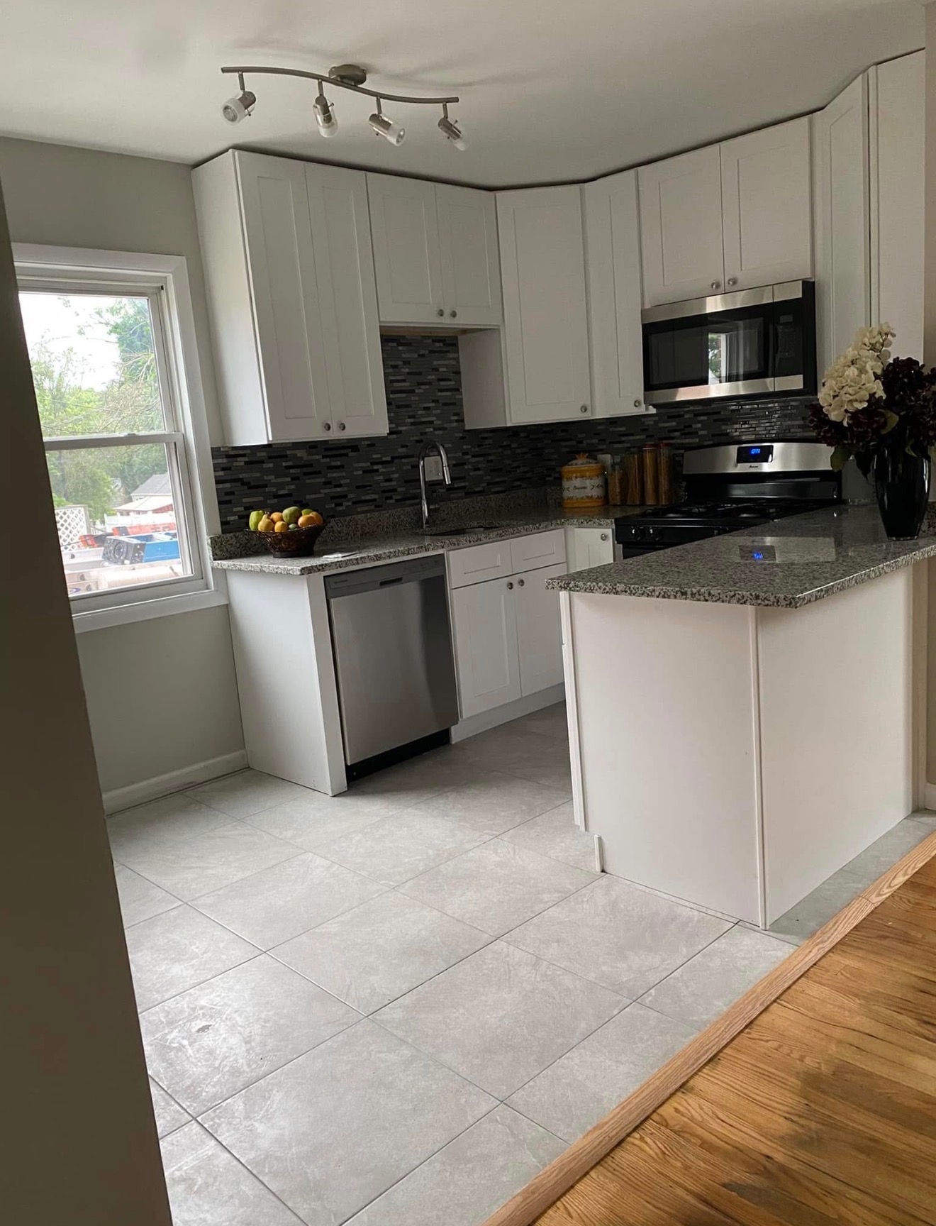 Custom Kitchen Installation