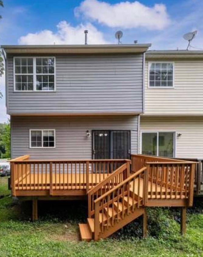 Custom Deck Installation